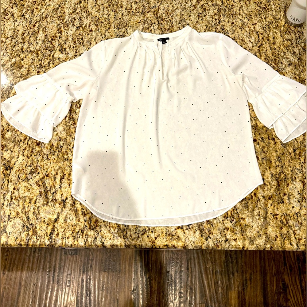 EUC Ann Taylor white w/small black polka dot blouse - M